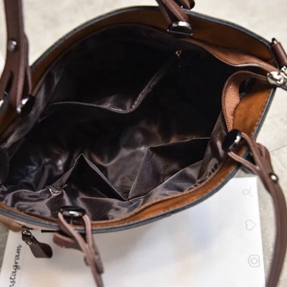 Purse - Picture 3 of 3